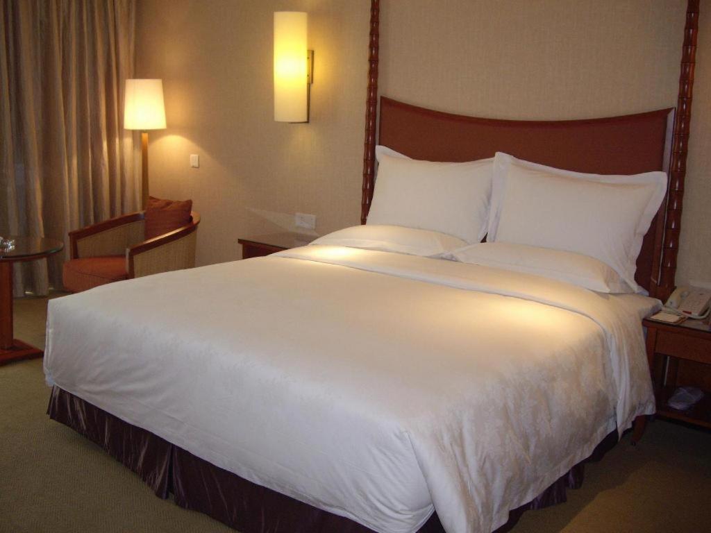 Ocean Spring Metropark Hotel Zhuhai Eksteriør billede